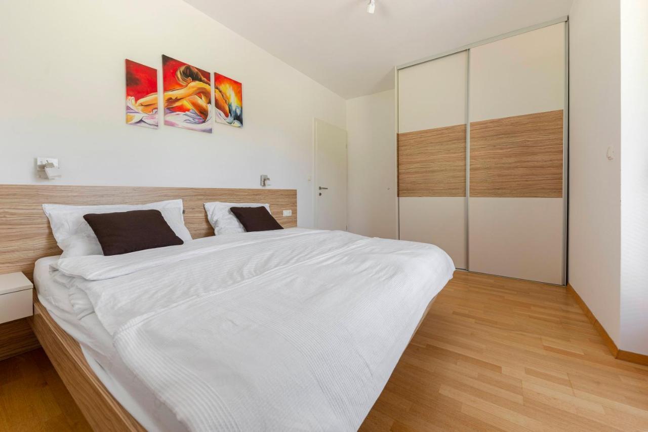 Sunee Apartment Kranjska Gora Bagian luar foto