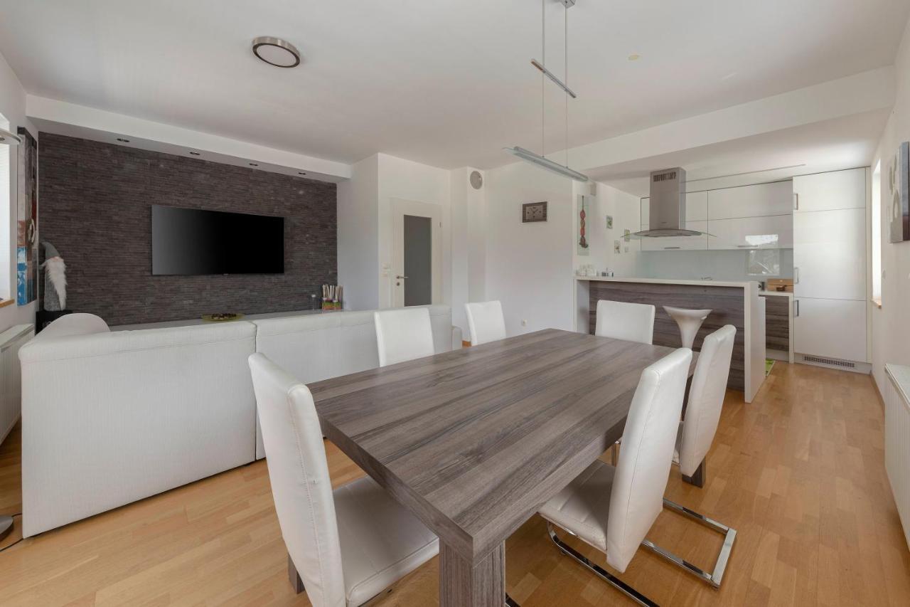 Sunee Apartment Kranjska Gora Bagian luar foto