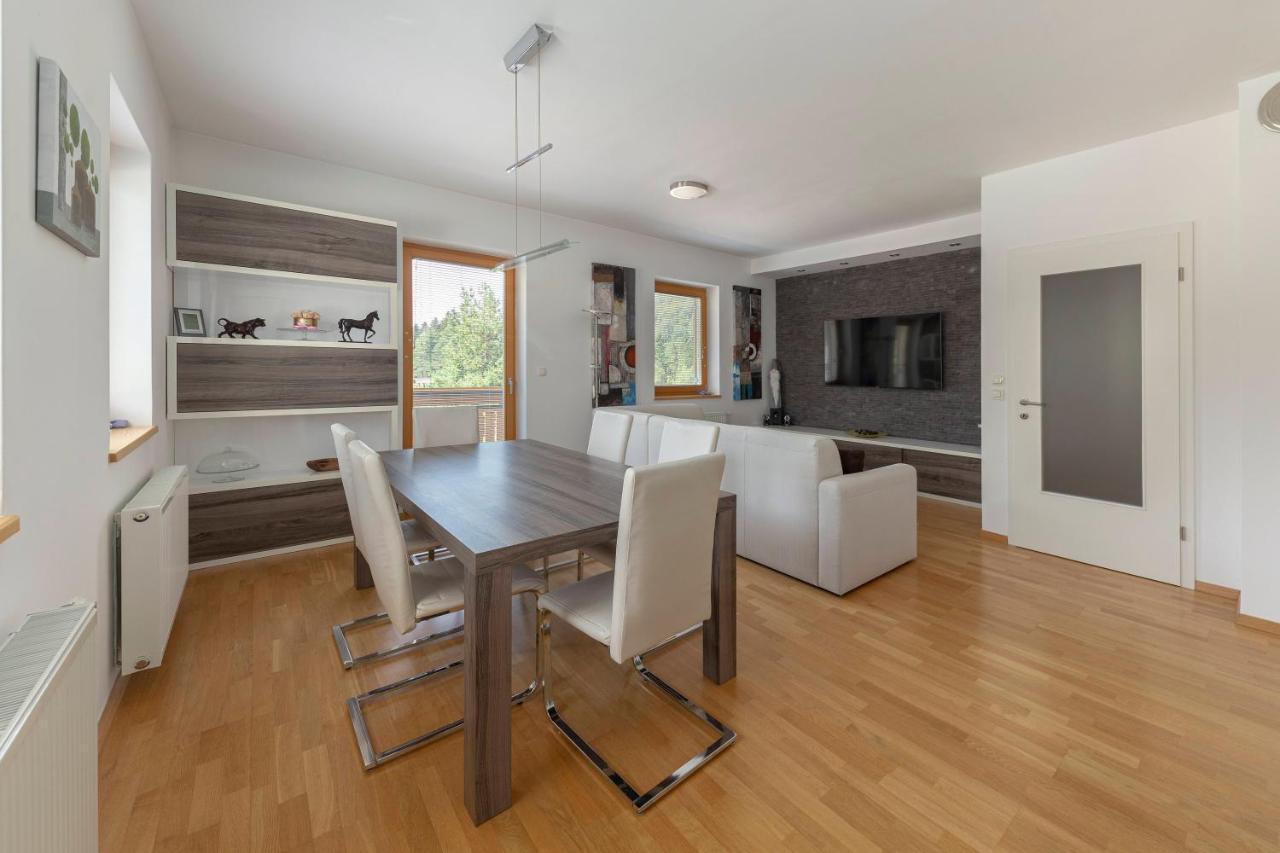 Sunee Apartment Kranjska Gora Bagian luar foto