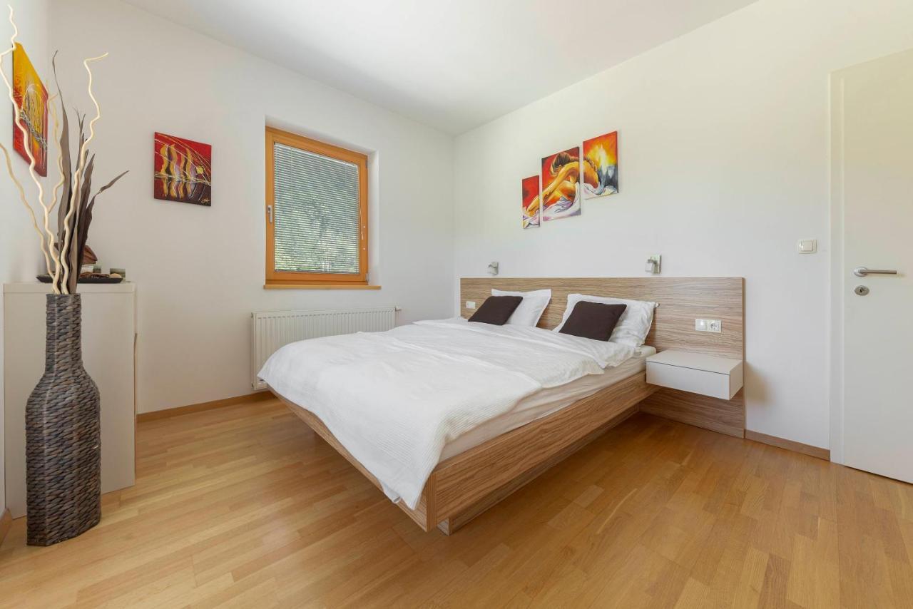 Sunee Apartment Kranjska Gora Bagian luar foto